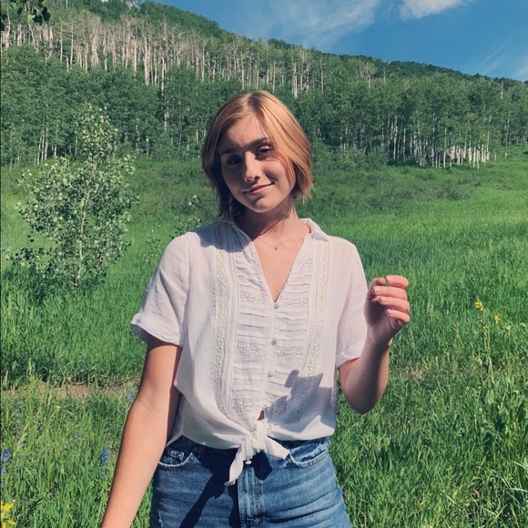 Meet your Posher, Chloe - Picture 1 of 1